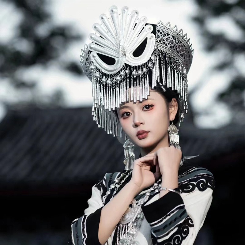 The Miao Head Jewelry Head Props Silver Headwear Adult Head Jewelry Yunnan Headwear Jewelry - Image 3